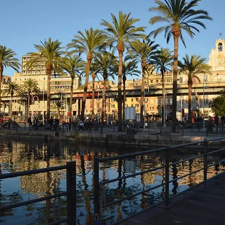 アパート Domus Sottoripa ジェノヴァ