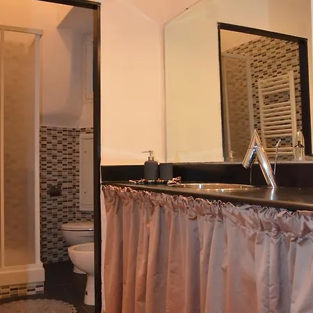 Domus Sottoripa Appartement *